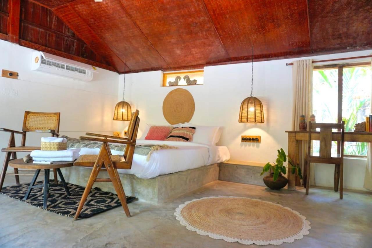 Sunsets And Palm Trees Bed & Breakfast Alappuzha ภายนอก รูปภาพ